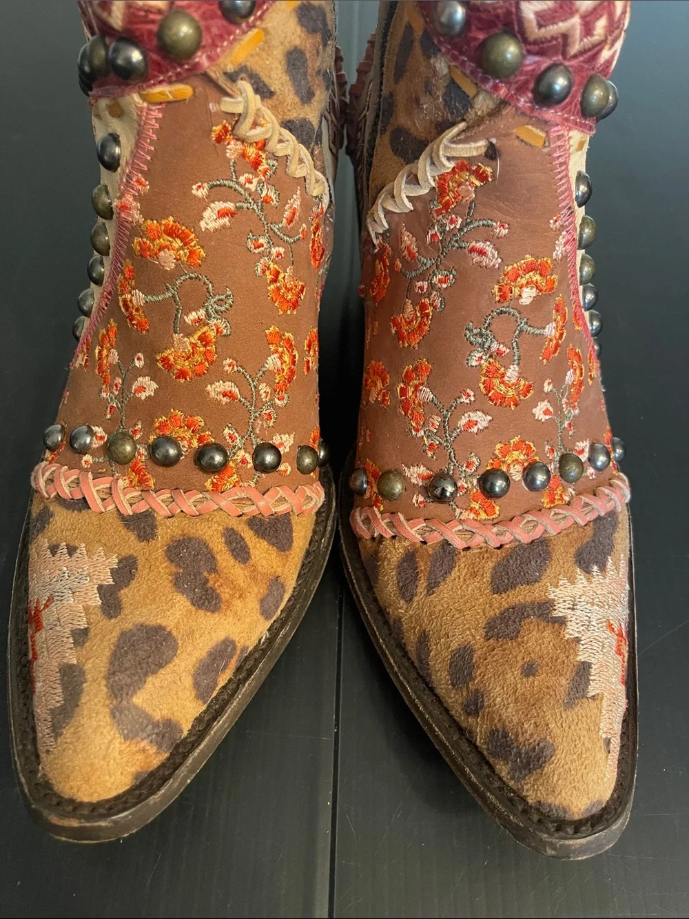 Double D Ranch Pink Blowout Booties Size 8 EUC